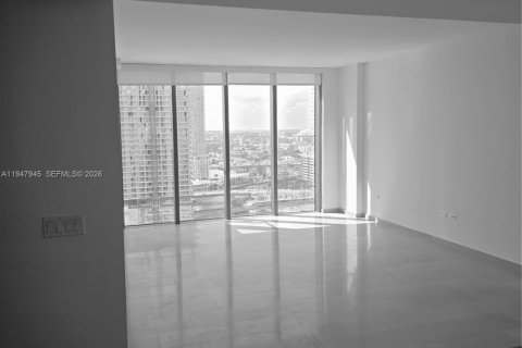 Condo in Miami, Florida, 2 bedrooms  № 2007998 - photo 14