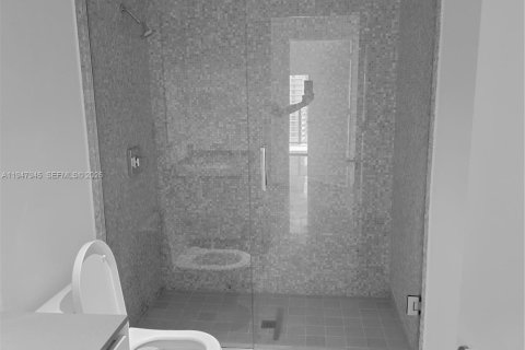 Condo in Miami, Florida, 2 bedrooms  № 2007998 - photo 22