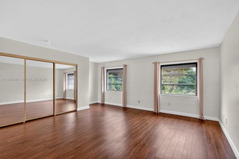 Снять в аренду таунхаус в Майами, Флорида 2 спальни, 165.37м2, № 2006888 - фото 20