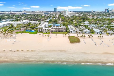 Condo in Fort Lauderdale, Florida, 2 bedrooms  № 2024327