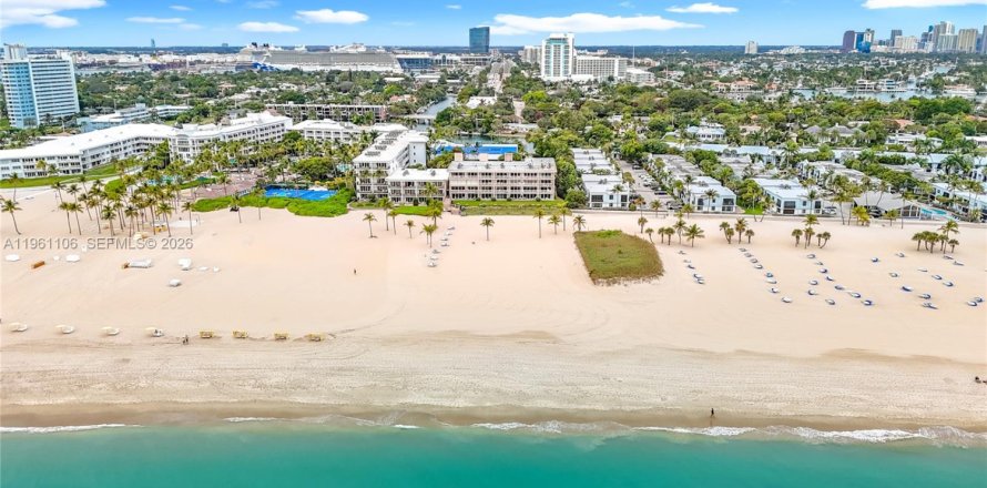 Condo in Fort Lauderdale, Florida, 2 bedrooms  № 2024327