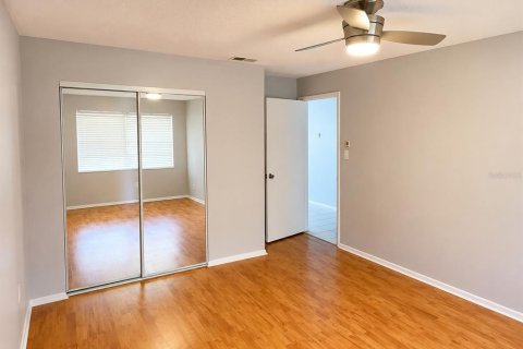 Touwnhouse à vendre à Orlando, Floride: 2 chambres, 92.07 m2 № 2411537 - photo 9