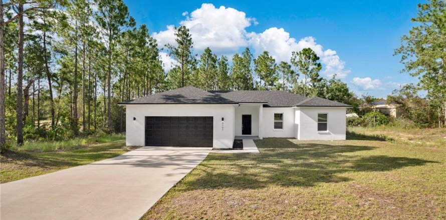 House in Ocala, Florida 4 bedrooms, 154.12 sq.m. № 1851016