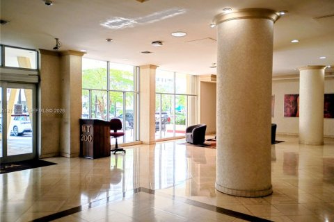 Copropriété à louer à Sunny Isles Beach, Floride: 2 chambres, 100.98 m2 № 2439391 - photo 4