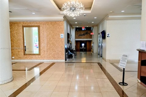 Copropriété à louer à Sunny Isles Beach, Floride: 2 chambres, 100.98 m2 № 2439391 - photo 5