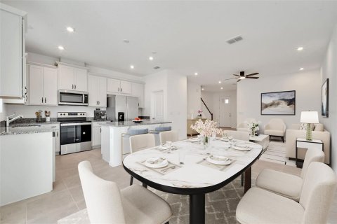 Снять в аренду таунхаус в Киссимми, Флорида 5 комнат, 144.56м2, № 1856067 - фото 13