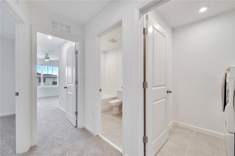 Снять в аренду таунхаус в Киссимми, Флорида 5 комнат, 144.56м2, № 1856067 - фото 27