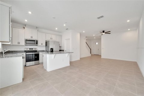 Снять в аренду таунхаус в Киссимми, Флорида 5 комнат, 144.56м2, № 1856067 - фото 14