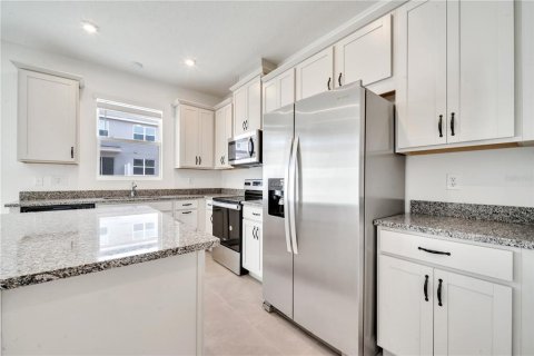 Снять в аренду таунхаус в Киссимми, Флорида 5 комнат, 144.56м2, № 1856067 - фото 11