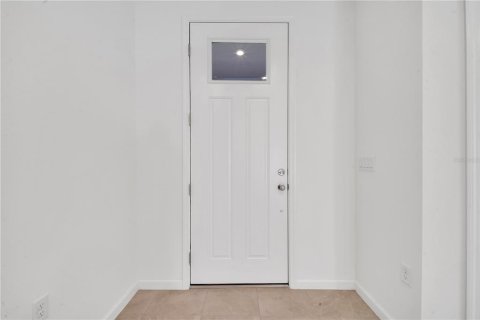 Снять в аренду таунхаус в Киссимми, Флорида 5 комнат, 144.56м2, № 1856067 - фото 4