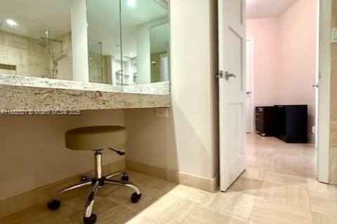 Condo in Key Biscayne, Florida, 3 bedrooms  № 1978483 - photo 18