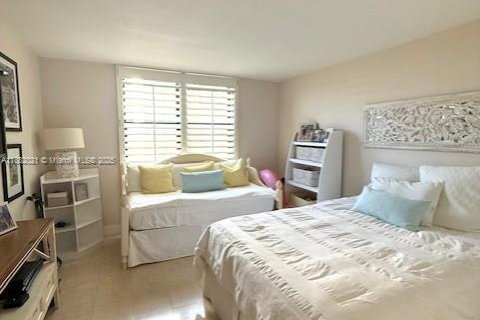 Condo in Key Biscayne, Florida, 3 bedrooms  № 1978483 - photo 13