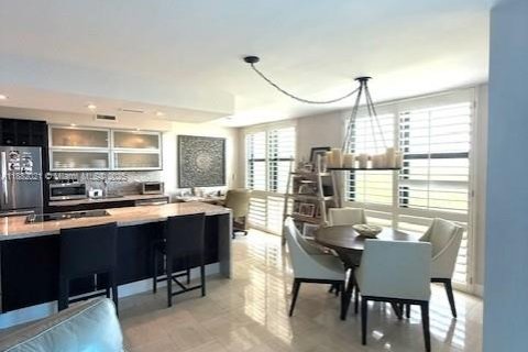 Condo in Key Biscayne, Florida, 3 bedrooms  № 1978483 - photo 6