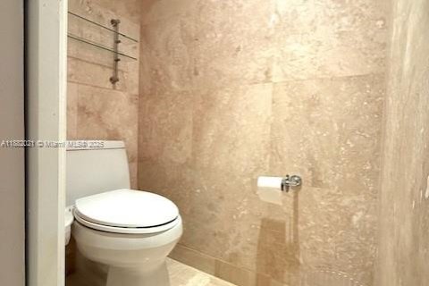 Condo in Key Biscayne, Florida, 3 bedrooms  № 1978483 - photo 19