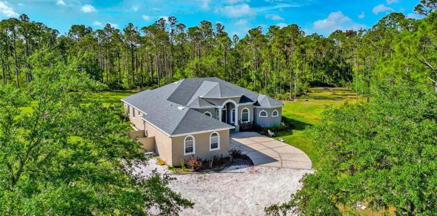 House in Bradenton, Florida 4 bedrooms, 283.07 sq.m. № 1634293