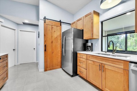 Villa ou maison à vendre à Port Charlotte, Floride: 2 chambres, 138.98 m2 № 2413640 - photo 13