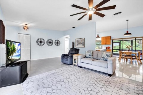Villa ou maison à vendre à Port Charlotte, Floride: 2 chambres, 138.98 m2 № 2413640 - photo 9