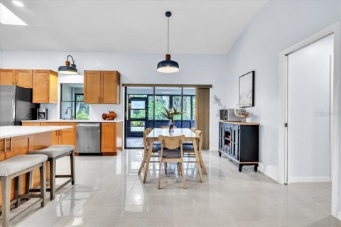 Villa ou maison à vendre à Port Charlotte, Floride: 2 chambres, 138.98 m2 № 2413640 - photo 21