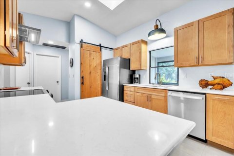 Villa ou maison à vendre à Port Charlotte, Floride: 2 chambres, 138.98 m2 № 2413640 - photo 11