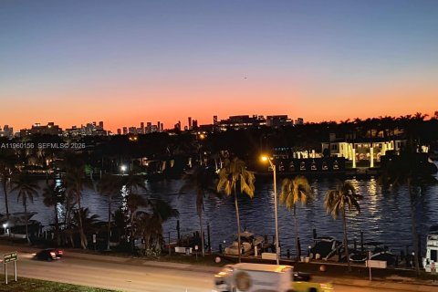 Купить кондоминиум в Майами-Бич, Флорида 1 спальня, 87.51м2, № 2023844 - фото 10