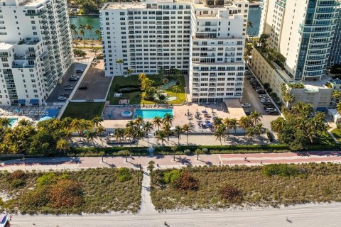 Купить кондоминиум в Майами-Бич, Флорида 1 спальня, 87.51м2, № 2023844 - фото 6