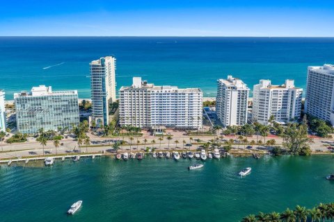 Купить кондоминиум в Майами-Бич, Флорида 1 спальня, 87.51м2, № 2023844 - фото 2