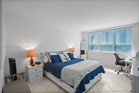 Купить кондоминиум в Майами-Бич, Флорида 1 спальня, 87.51м2, № 2023844 - фото 28