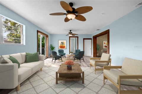House in South Daytona, Florida 4 bedrooms, 171.5 sq.m. № 1777889 - photo 20