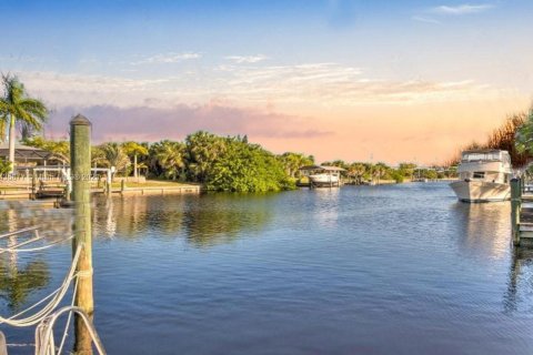 Terreno en venta en Port Charlotte, Florida № 1860616 - foto 10