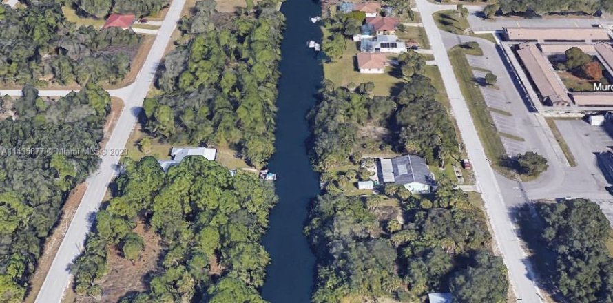 Terreno en Port Charlotte, Florida № 1860616