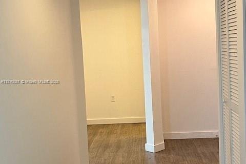 Apartamento en alquiler en Miami, Florida, 3 dormitorios, 122.63 m2 № 1924132 - foto 20