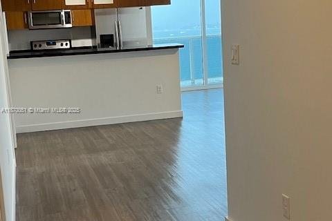 Apartamento en alquiler en Miami, Florida, 3 dormitorios, 122.63 m2 № 1924132 - foto 15