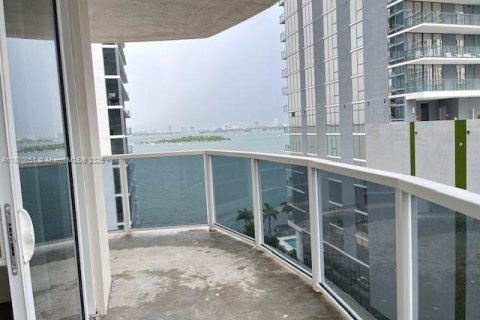 Apartamento en alquiler en Miami, Florida, 3 dormitorios, 122.63 m2 № 1924132 - foto 17