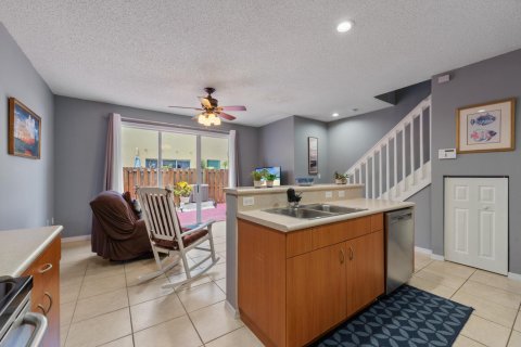Adosado en venta en Homestead, Florida, 3 dormitorios, 147.16 m2 № 2247118 - foto 2