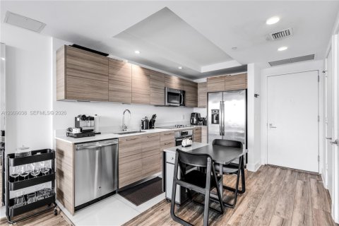 Copropriété à louer à Miami, Floride: 1 chambre, 55.09 m2 № 2170969 - photo 6