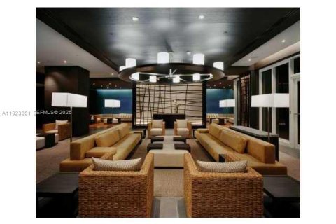 Copropriété à louer à Hallandale Beach, Floride: 3 chambres, 238.76 m2 № 1976771 - photo 18