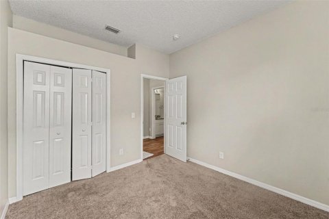 House in Wesley Chapel, Florida 3 bedrooms, 191.56 sq.m. № 2156617 - photo 11