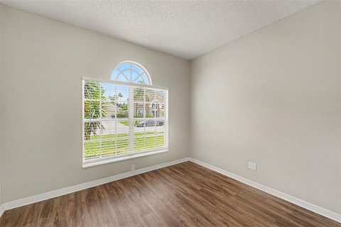 House in Wesley Chapel, Florida 3 bedrooms, 191.56 sq.m. № 2156617 - photo 7