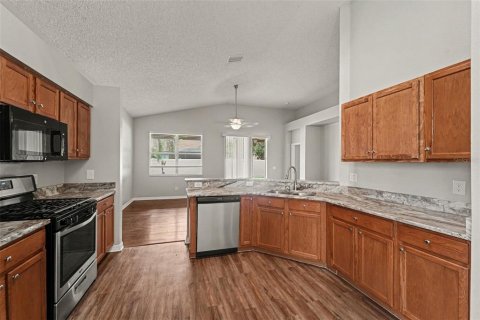 House in Wesley Chapel, Florida 3 bedrooms, 191.56 sq.m. № 2156617 - photo 4