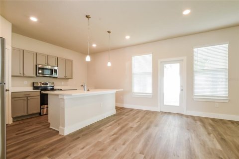Villa ou maison à louer à DeLand, Floride: 4 chambres, 192.4 m2 № 1821289 - photo 5