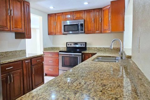 House in Holiday, Florida 3 bedrooms, 143.26 sq.m. № 1826497 - photo 9