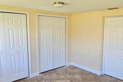 House in Holiday, Florida 3 bedrooms, 143.26 sq.m. № 1826497 - photo 23