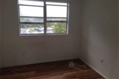Condo in Plantation, Florida, 1 bedroom  № 2083415 - photo 3