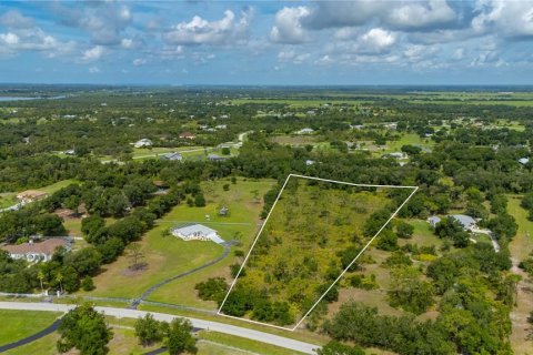 Terreno en venta en Punta Gorda, Florida № 1824598 - foto 2