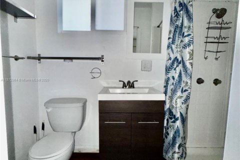 Снять в аренду виллу или дом в Форт-Лодердейл, Флорида 1 спальня, 175.96м2, № 1991943 - фото 9