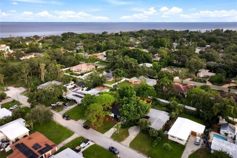 House in Saint Petersburg, Florida 3 bedrooms, 150.5 sq.m. № 2388554 - photo 30