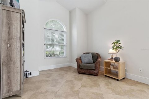House in Apopka, Florida 4 bedrooms, 211.17 sq.m. № 2215553 - photo 9