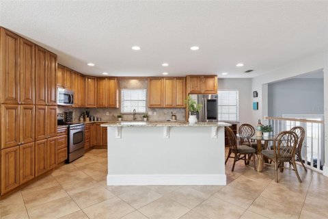 House in Apopka, Florida 4 bedrooms, 211.17 sq.m. № 2215553 - photo 13
