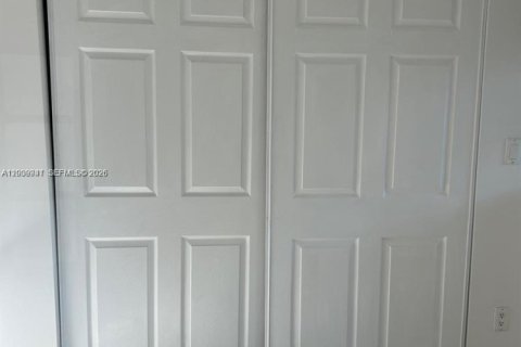 Condominio en venta en Miami Beach, Florida, 2 dormitorios, 55.28 m2 № 2090065 - foto 13