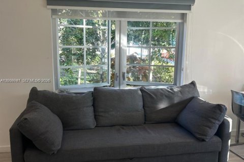 Condominio en venta en Miami Beach, Florida, 2 dormitorios, 55.28 m2 № 2090065 - foto 8